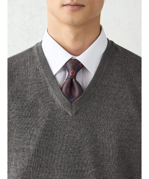 TRANS CONTINENTS(トランスコンチネンツ)の「TRANS CONTINENTS BIZニット Vネックベスト ブラック/グレー/ネイビー(ベスト・メンズ・チャコールグレー/ネイビー/ブラック・L/M/LL)」の13枚目の写真