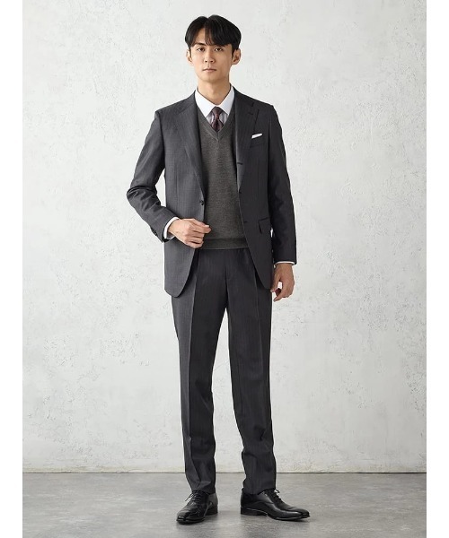 TRANS CONTINENTS(トランスコンチネンツ)の「TRANS CONTINENTS BIZニット Vネックベスト ブラック/グレー/ネイビー(ベスト・メンズ・チャコールグレー/ネイビー/ブラック・L/M/LL)」の15枚目の写真