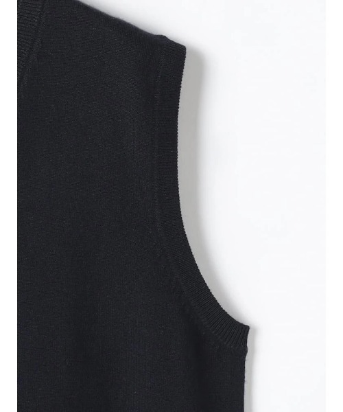 TRANS CONTINENTS(トランスコンチネンツ)の「TRANS CONTINENTS BIZニット Vネックベスト ブラック/グレー/ネイビー(ベスト・メンズ・チャコールグレー/ネイビー/ブラック・L/M/LL)」の19枚目の写真