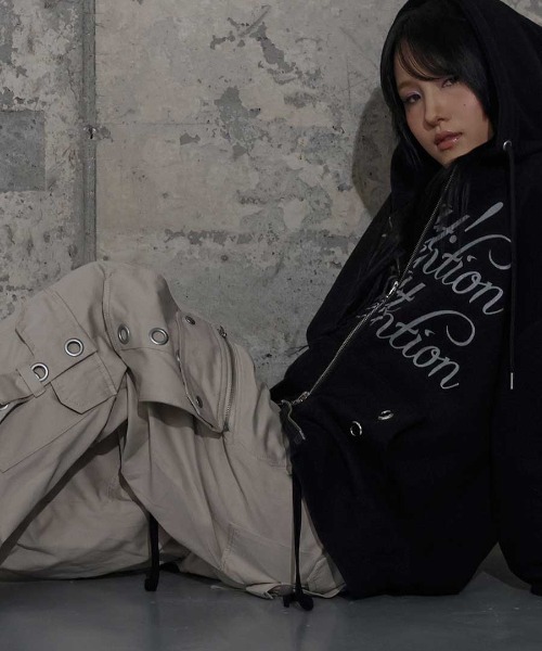 FANCY CLUB(ファンシークラブ)の「A'GEM/9 × .kom 『FANCY CLUB/ファンシークラブ』 DETACHABLE CARGO STRAP PANTS/カーゴ ストラップ パンツ(カーゴパンツ・レディース・ブラック/ベージュ・M)」の11枚目の写真
