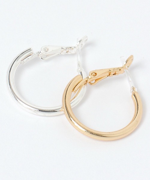 LAKOLE（ラコレ）の「ミニフープ樹脂ポストピアス / 592905（ピアス（両耳用）・レディース・その他1/その他2・FREE）」の4枚目の写真