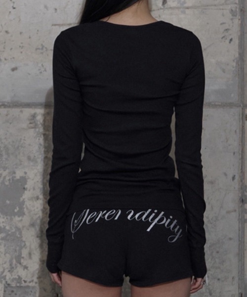 FANCY CLUB（ファンシークラブ）の「【FANCY CLUB】SNAP LETTERING LONG SLEEVE / 【ファンシークラブ】スナップレタリング長袖Ｔシャツ（Tシャツ/カットソー・レディース・ブラック・ONE SIZE）」の11枚目の写真