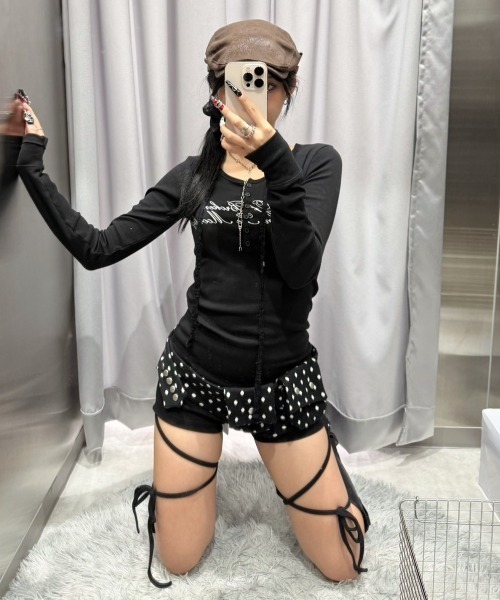 FANCY CLUB（ファンシークラブ）の「【FANCY CLUB】SNAP LETTERING LONG SLEEVE / 【ファンシークラブ】スナップレタリング長袖Ｔシャツ（Tシャツ/カットソー・レディース・ブラック・ONE SIZE）」の15枚目の写真