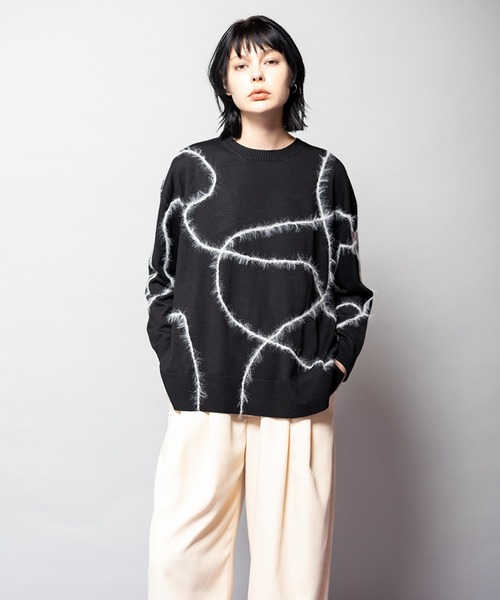 OSMOSIS(オズモーシス)の「シャギーラインニットプルオーバー(ニット/セーター・レディース・ライトグレー/ライトブラウン/ブラック・ONE SIZE)」の1枚目の写真