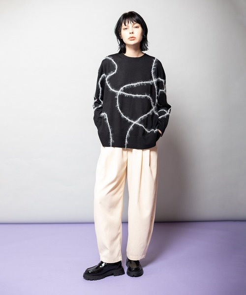 OSMOSIS(オズモーシス)の「シャギーラインニットプルオーバー(ニット/セーター・レディース・ライトグレー/ライトブラウン/ブラック・ONE SIZE)」の9枚目の写真