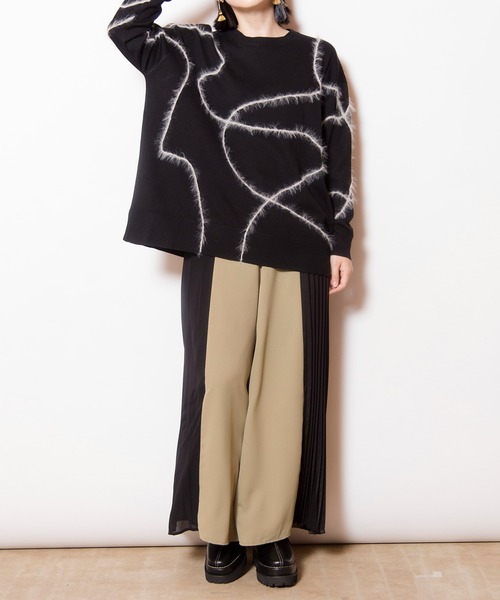 OSMOSIS(オズモーシス)の「シャギーラインニットプルオーバー(ニット/セーター・レディース・ライトグレー/ライトブラウン/ブラック・ONE SIZE)」の22枚目の写真