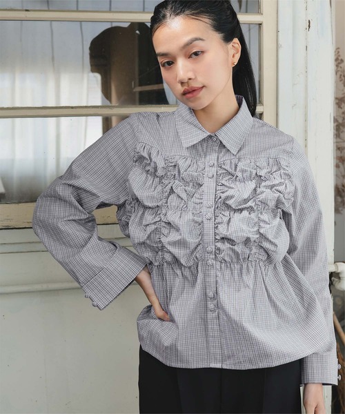 miette(ミエット)の「ダブルボタンギャザーデザインブラウス(シャツ/ブラウス・レディース・ブラック系その他/オフホワイト/チェック・M/S)」の1枚目の写真