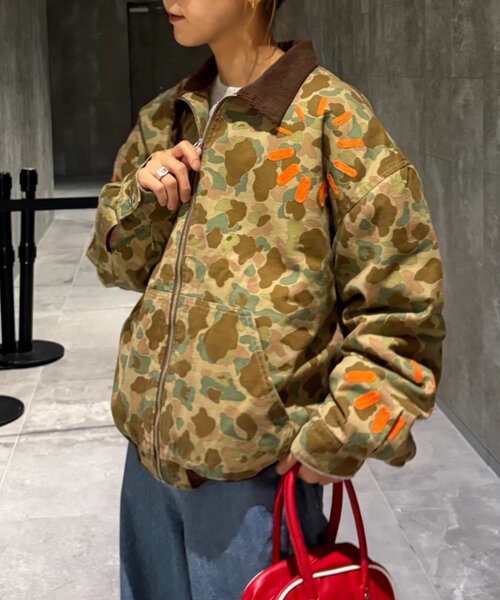 SOUNDSGOOOOD（サウンズグッド）の「【SOUNDS GOOOOD】加工ダック中綿ブルゾン（ミリタリージャケット・レディース・カーキ・ONE SIZE）」の2枚目の写真