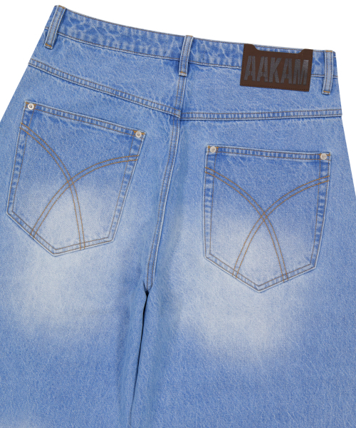 AAKAM（アーカム）の「Side Rhinestone Denim Pants (Blue)（デニムパンツ・レディース・その他・1/2）」の10枚目の写真