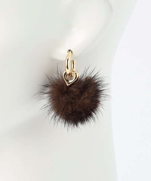 FREAK'S STORE（フリークスストア）の「2WAYファーピアス（ピアス（両耳用）・レディース・ホワイト/ブラウン・ONE SIZE）」の5枚目の写真