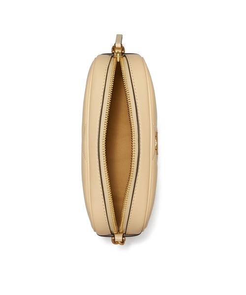 TORY BURCH（トリーバーチ）の「キラ ダイヤモンドキルト カメラバッグ（ショルダーバッグ・レディース・ベージュ・ONE SIZE）」の5枚目の写真