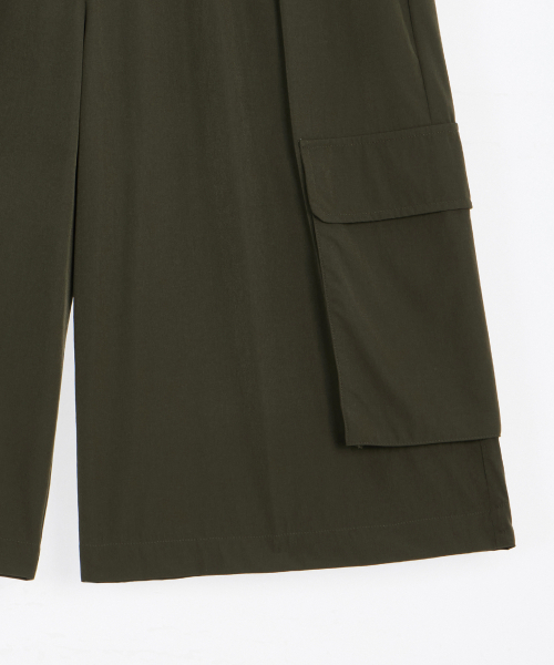 GLW（ジーエルダブリュ）の「ナイロンバミューダカーゴパンツカーキ（その他パンツ・レディース・その他・MEDIUM/LARGE/SMALL）」の9枚目の写真