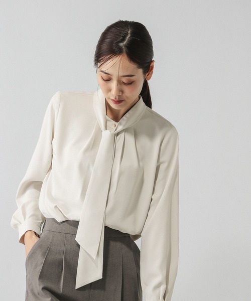 GLOBAL WORK(グローバルワーク)の「キレイつづく2WAYボウタイ/581012(シャツ/ブラウス・レディース・オフホワイト/ライトピンク/グレイッシュベージュ/サックスブルー・SMALL/MEDIUM/LARGE/X-LARGE)」の3枚目の写真