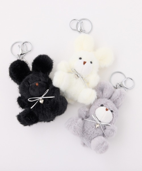 one after another NICE CLAUP（ワンアフターアナザーナイスクラップ）の「バッグチャーム　ファーラビット（チャーム・レディース・ブラック/グレー/アイボリー・FREE）」の4枚目の写真