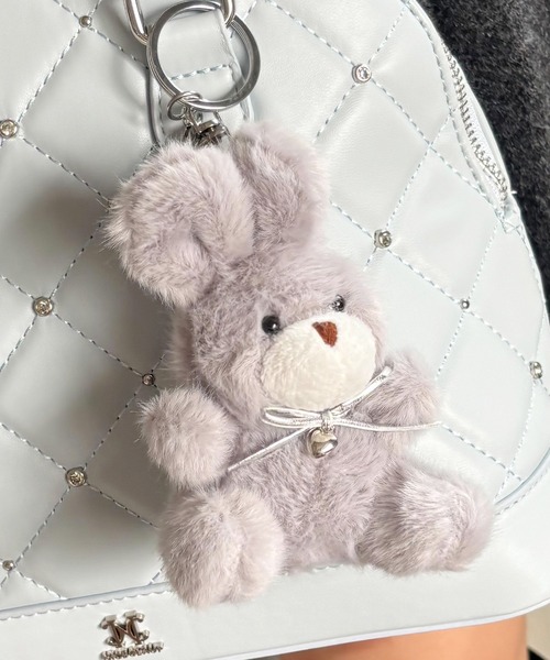 one after another NICE CLAUP（ワンアフターアナザーナイスクラップ）の「バッグチャーム　ファーラビット（チャーム・レディース・ブラック/グレー/アイボリー・FREE）」の7枚目の写真