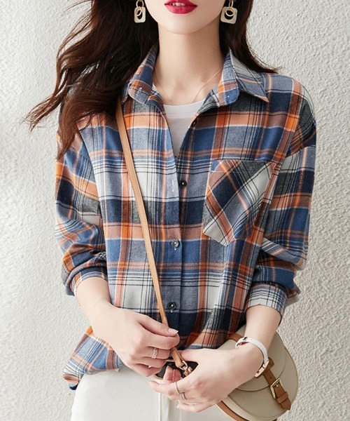 ONEP STAR(ワンピスター)の「胸ポケット付きチェック柄シャツ(シャツ/ブラウス・レディース・ブルー・MEDIUM/LARGE/X-LARGE)」の1枚目の写真