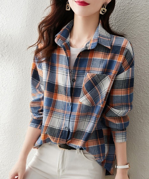 ONEP STAR(ワンピスター)の「胸ポケット付きチェック柄シャツ(シャツ/ブラウス・レディース・ブルー・MEDIUM/LARGE/X-LARGE)」の2枚目の写真