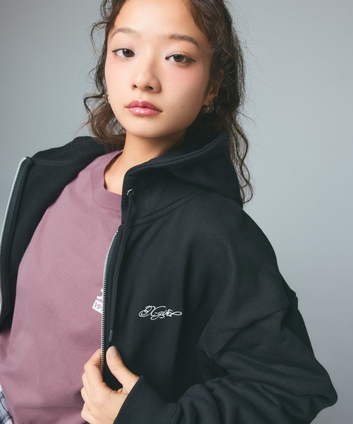 X-girl（エックスガール）の「NUMBER ONE BOX LOGO L/S TEE（Tシャツ/カットソー・レディース・ブラック/ホワイト/パープル・S/M/L）」の5枚目の写真