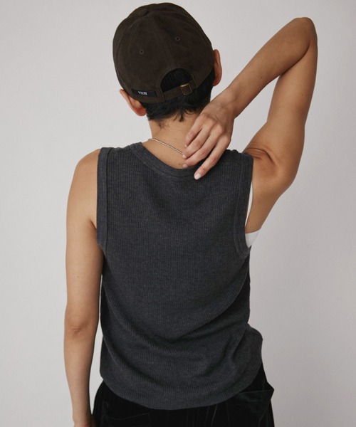 VION（ヴィオン）の「フェイクスエードキャップ / Fake Suede Cap（キャップ・レディース・ブラック/ブラウン・FREE）」の3枚目の写真