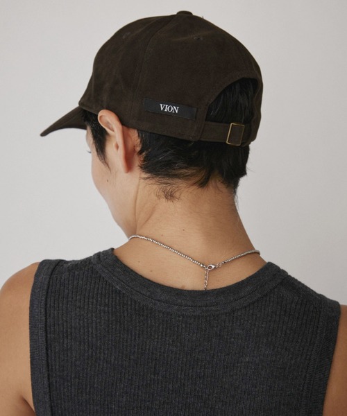 VION（ヴィオン）の「フェイクスエードキャップ / Fake Suede Cap（キャップ・レディース・ブラック/ブラウン・FREE）」の6枚目の写真
