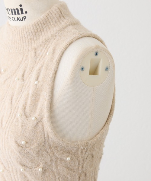 Seemi. byNICECLAUP（ シーミーバイナイスクラップ）の「【Seemi.】ドッキングニットワンピース（ワンピース・レディース・ベージュ/チャコールグレー/オフホワイト・FREE）」の6枚目の写真