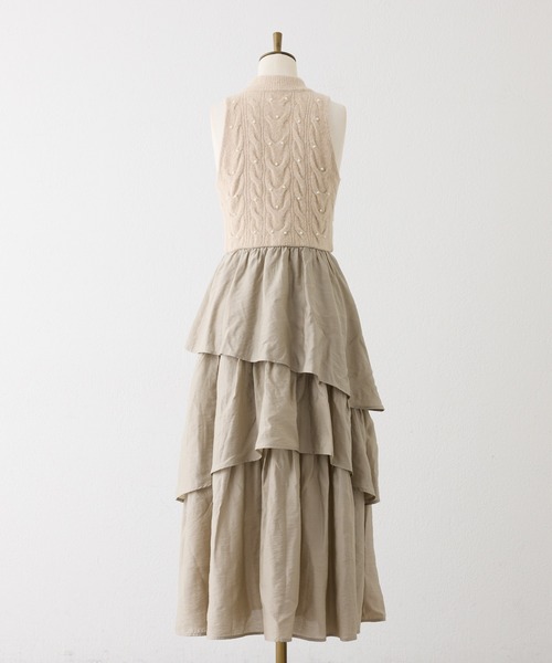 Seemi. byNICECLAUP（ シーミーバイナイスクラップ）の「【Seemi.】ドッキングニットワンピース（ワンピース・レディース・ベージュ/チャコールグレー/オフホワイト・FREE）」の9枚目の写真