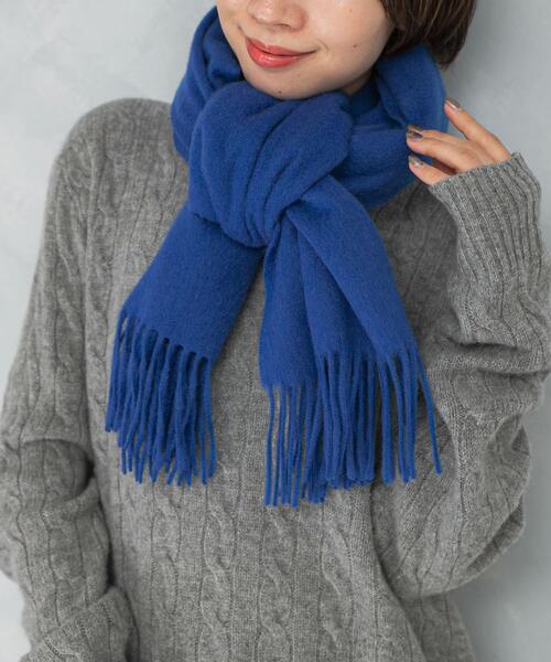 URBAN RESEARCH ROSSO WOMEN（アーバンリサーチ　ロッソ）の「カシミヤ混無地ストール（マフラー・レディース・ブラック/ピンク系その他/オフホワイト/グレー/ロイヤルブルー・FREE）」の4枚目の写真