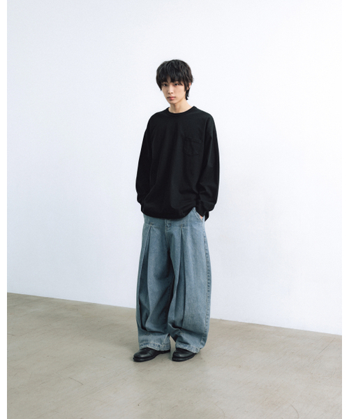 ANGLAN（アングラン）の「Long Tuck Wing Balloon Denim Pants - Washed Blue（デニムパンツ・メンズ・その他・FREE）」の4枚目の写真
