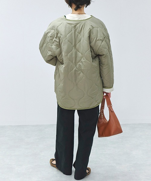 Fizz（フィズ）の「配色パイピングキルト中綿ジャケット（ノーカラージャケット・レディース・アイボリー/ブラック/ライトベージュ/ライトカーキ・M）」の13枚目の写真