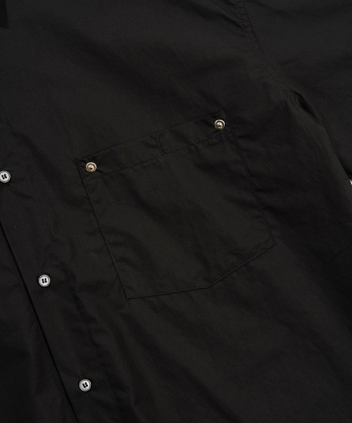 VASTIC(バスティック)の「オーバーサイズコットンハーフシャツ_ブラック(シャツ/ブラウス・メンズ・その他・LARGE/MEDIUM)」の5枚目の写真