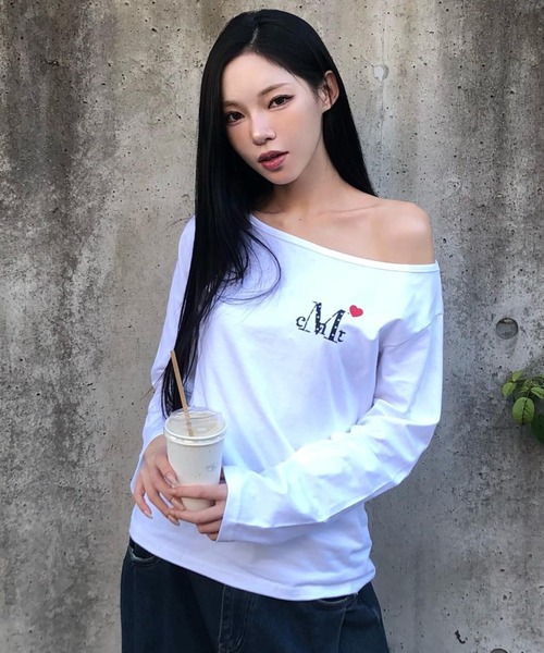 MUCENT(ムセント)の「A'GEM/9 × .kom 『MUCENT/ムセント』 LOVRITS MINI HEART LOGO ONE SHOULDER T/ミニハートロゴワンショルダー ロングスリーブ(Tシャツ/カットソー・レディース・ブラック/ホワイト・FREE)」の20枚目の写真