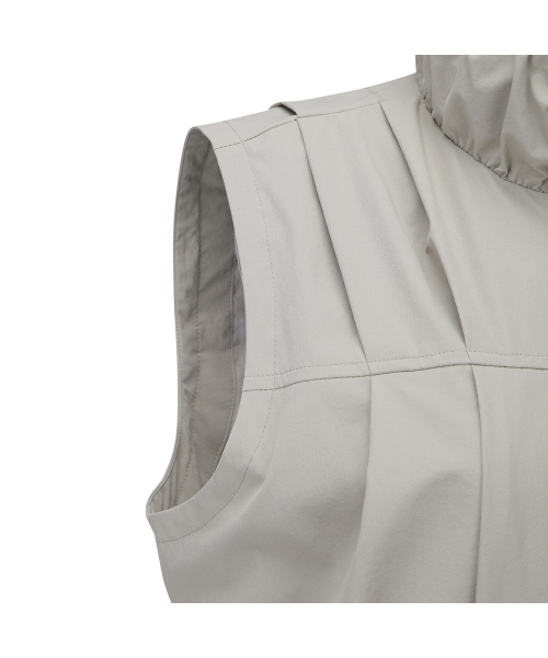 ANEW GOLF（アニューゴルフ）の「W PLEATED POINT VT_LE（ベスト・レディース・その他・LARGE/MEDIUM/X-SMALL/SMALL）」の6枚目の写真