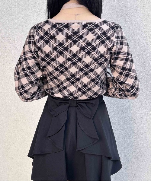 INGNI（イング）の「クロスチョーカーチェック柄長袖ニット（ニット/セーター・レディース・ブラック×ホワイト/ベージュ系2/ピンク系2・M）」の16枚目の写真