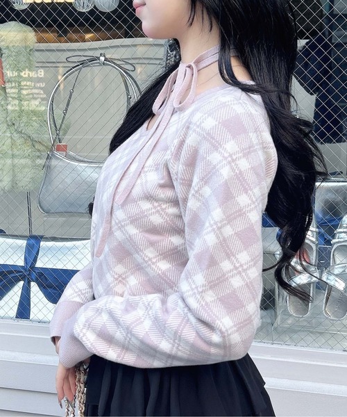 INGNI（イング）の「クロスチョーカーチェック柄長袖ニット（ニット/セーター・レディース・ブラック×ホワイト/ベージュ系2/ピンク系2・M）」の22枚目の写真