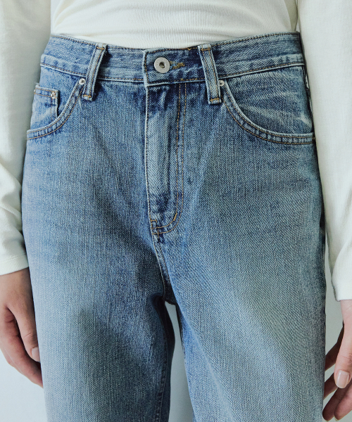 IHR（アイエイチアール）の「Vintage Denim Pants / Medium Blue（デニムパンツ・レディース・その他・SMALL/MEDIUM）」の2枚目の写真