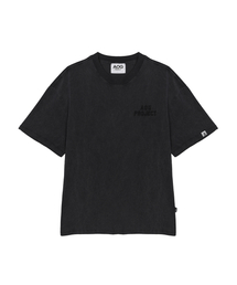 AOG PROJECT（エイオージープロジェクト）の「Pigmented Embroidered Logo Lion Print T-Shirt (Black)（Tシャツ/カットソー）」