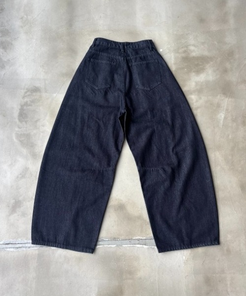 SHAGGIE（シャギー）の「ロゴストーンオーバーデニムパンツ（デニムパンツ・レディース・ブラック・LARGE/MEDIUM/SMALL）」の12枚目の写真