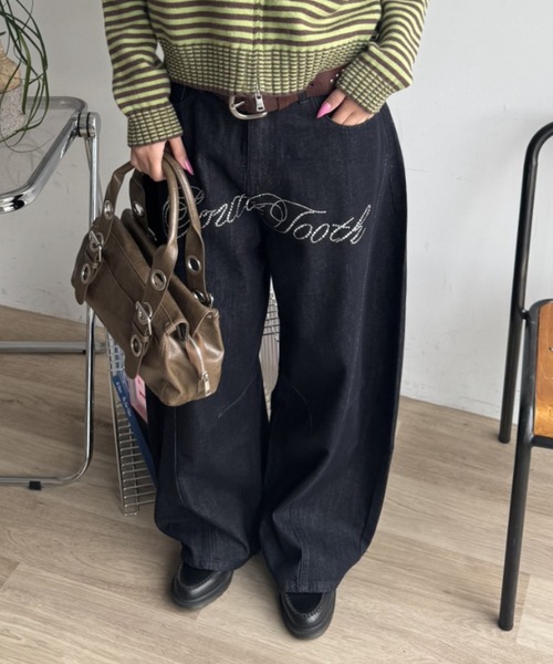 SHAGGIE（シャギー）の「ロゴストーンオーバーデニムパンツ（デニムパンツ・レディース・ブラック・LARGE/MEDIUM/SMALL）」の19枚目の写真