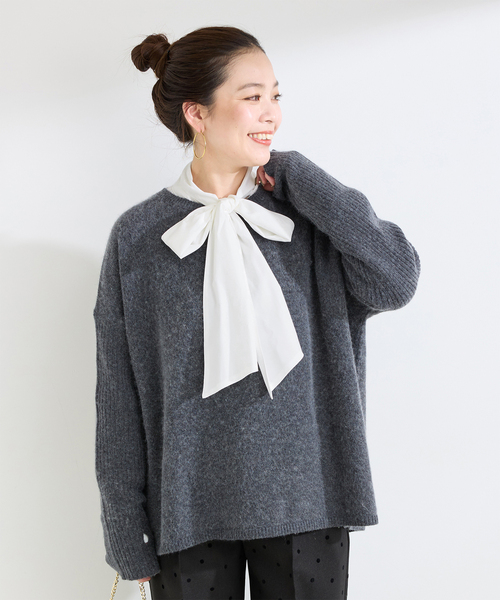 B.C STOCK（ベーセーストック）の「手洗い可 / T/Rローンボウタイブラウス（シャツ/ブラウス・レディース・ホワイト/スカイブルー・FREE）」の2枚目の写真