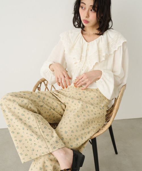 Unitage(ユニテージ)の「ヴィンテージ調レースカラーブラウス(シャツ/ブラウス・レディース・ブラック/ライトブルー/アイボリー・FREE)」の8枚目の写真