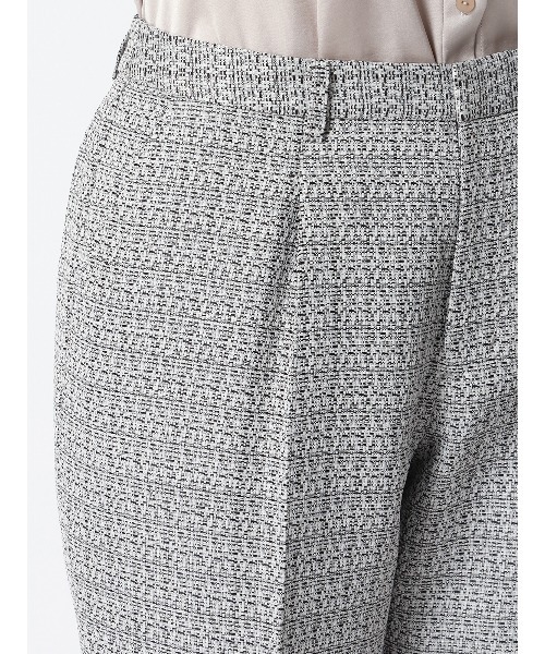 SUIT SQUARE（スーツスクエア）の「タックテーパードパンツ ハンドウォッシュ ツイード 織柄（スラックス・レディース・ネイビー/ホワイト・36(7号)/38(9号)/40(11号)）」の11枚目の写真