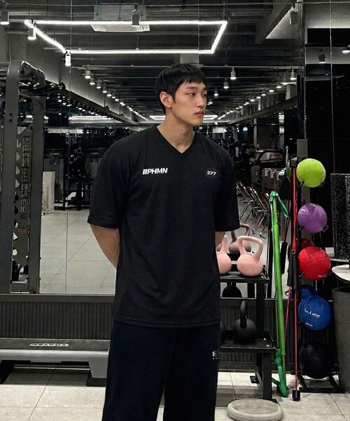 PHERMENON(フェルメノン)の「オーバーサイズラグビージャージショートスリーブ - ライトグレー(Tシャツ/カットソー・メンズ・ライトグレー・1/2/3)」の20枚目の写真