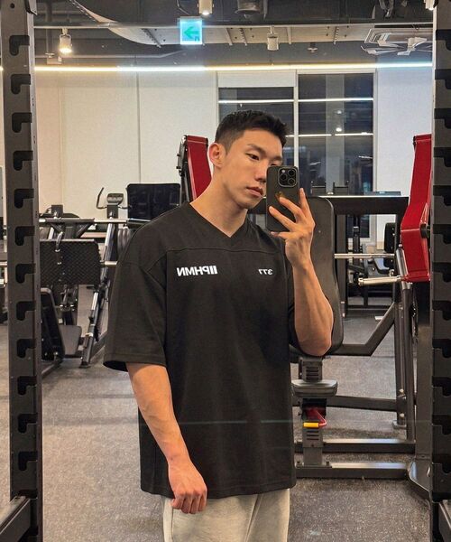 PHERMENON(フェルメノン)の「オーバーサイズラグビージャージショートスリーブ - ライトグレー(Tシャツ/カットソー・メンズ・ライトグレー・1/2/3)」の21枚目の写真