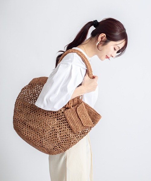 Rivel(リヴェル)の「【LIMAIA/リマイア】ラフィア素材 かごバッグ(かごバッグ・レディース・ブラウン/ナチュラル・FREE)」の15枚目の写真