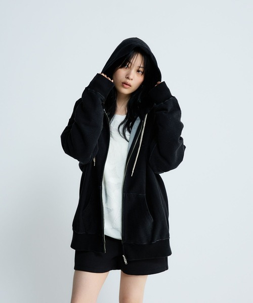 JEANASIS（ジーナシス）の「ダンボールショートパンツ/638842（スウェットパンツ・レディース・グレー/ブラック・SMALL/MEDIUM）」の3枚目の写真