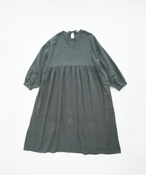 オオカミとフクロウ（オオカミとフクロウ）の「オオカミと虹の始まりと白綿と“ワンピース”（ワンピース・レディース・ダークグリーン/ブラック・FREE）」の21枚目の写真