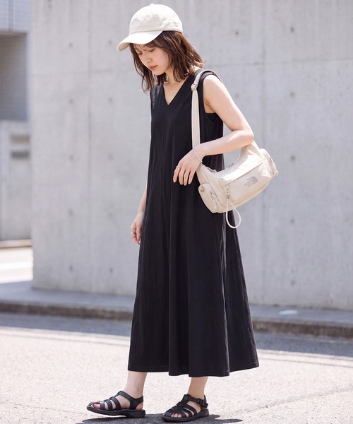 THE NORTH FACE(ザノースフェイス)の「【THE NORTH FACE/ザノースフェイス】BONNEY HOBO BAG MINI / ボニー ホボ バッグ ミニ(ショルダーバッグ・レディース・シルバーグレー/ブラック・FREE)」の7枚目の写真