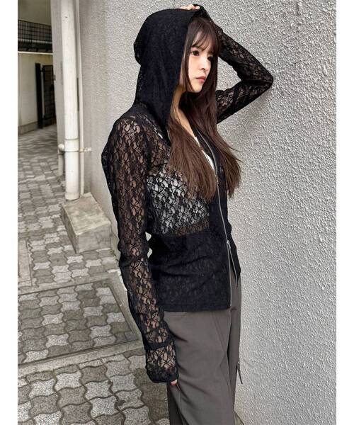 MURUA(ムルーア)の「スウィッチングスリーブレースフーディ(パーカー・レディース・ホワイト/ブラック・FREE)」の7枚目の写真