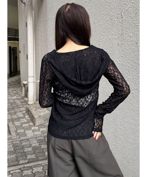 MURUA(ムルーア)の「スウィッチングスリーブレースフーディ(パーカー・レディース・ホワイト/ブラック・FREE)」の8枚目の写真