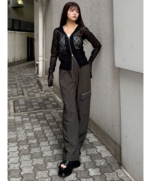 MURUA(ムルーア)の「スウィッチングスリーブレースフーディ(パーカー・レディース・ホワイト/ブラック・FREE)」の9枚目の写真